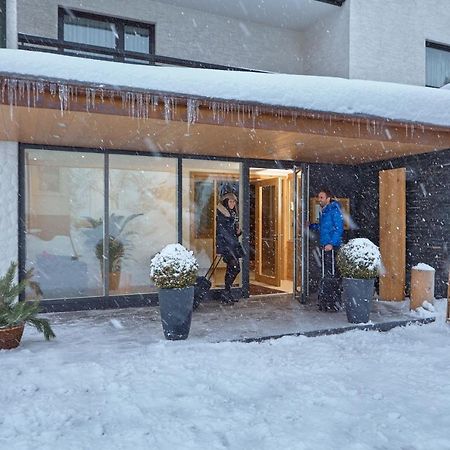 Hotel Konradshof Seewald Buitenkant foto